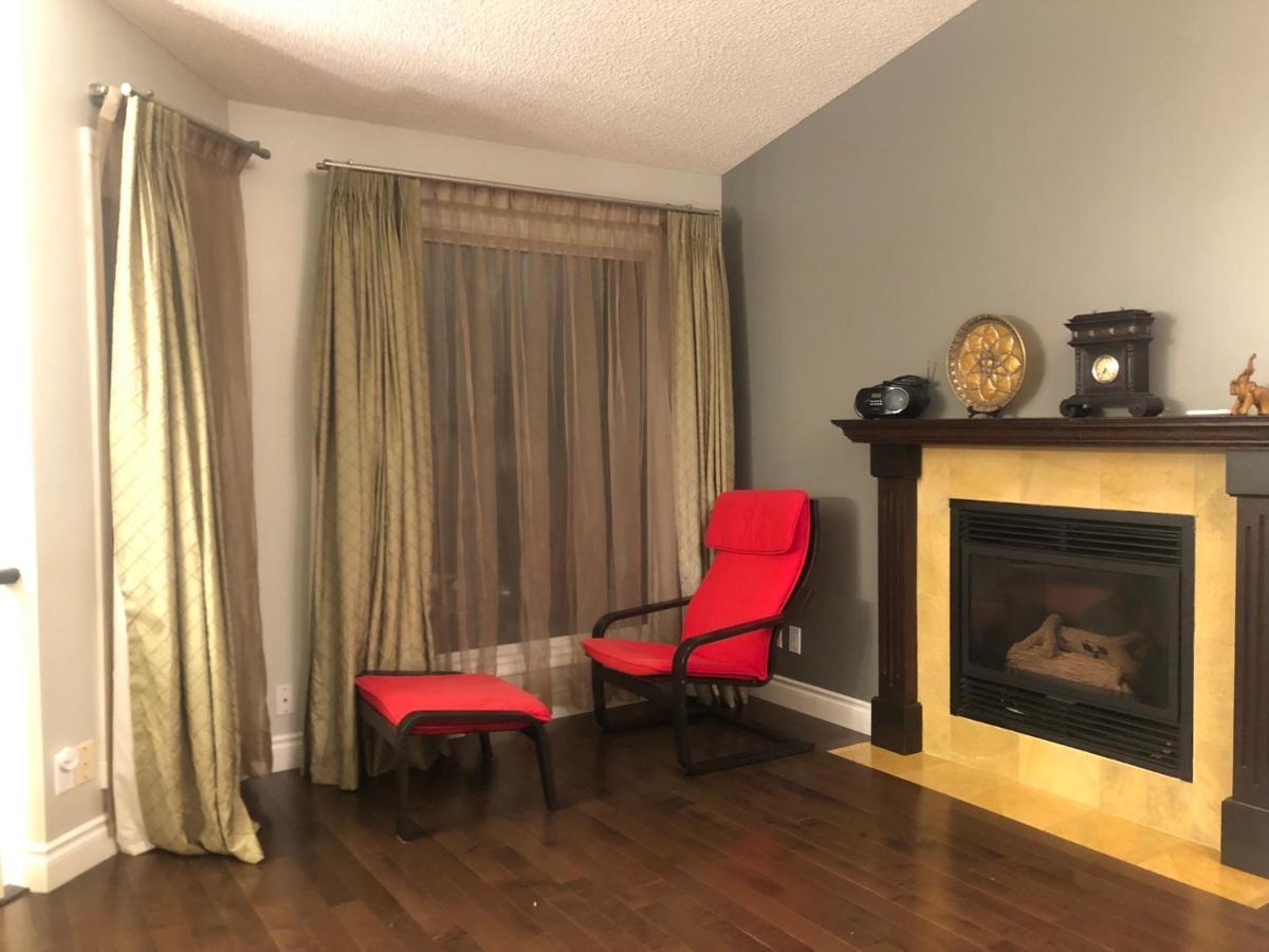 Citadel Cozy Quilt Private Bedroom Calgary Ngoại thất bức ảnh