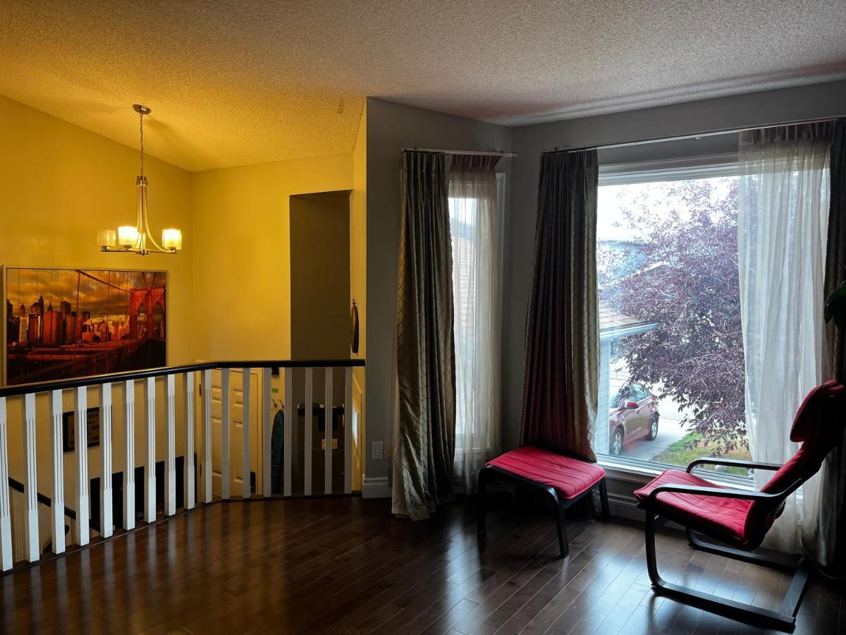 Citadel Cozy Quilt Private Bedroom Calgary Ngoại thất bức ảnh